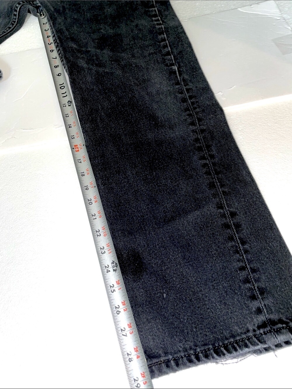 Men’s EUC VINTAGE LEVI’S 505 Reg Straight Sz  34/32 faded blk & grey faded Jeans - Picture 8 of 10